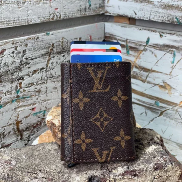 Brown wallet 00018