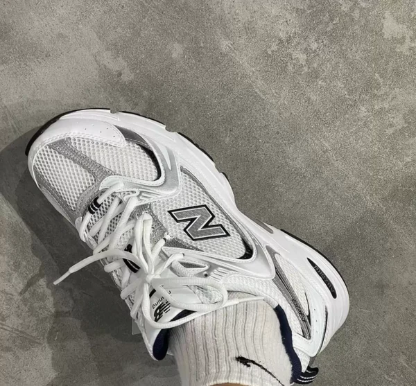 White shoes 004 - Image 3